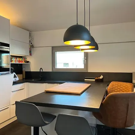 Dachterrasse In Zentraler Lage דירה